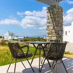 Ξενοδοχείο με διαμερίσματα Cezaria Naxos