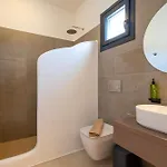 Cezaria Naxos Πλάκα