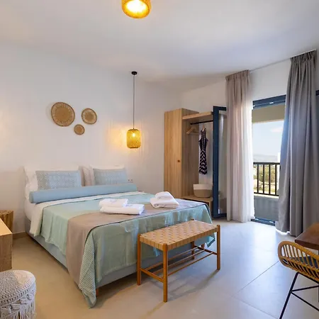 Cezaria Naxos Apartahotel 3*